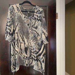 3/4 sleeve top. Black grey with gold stitching.